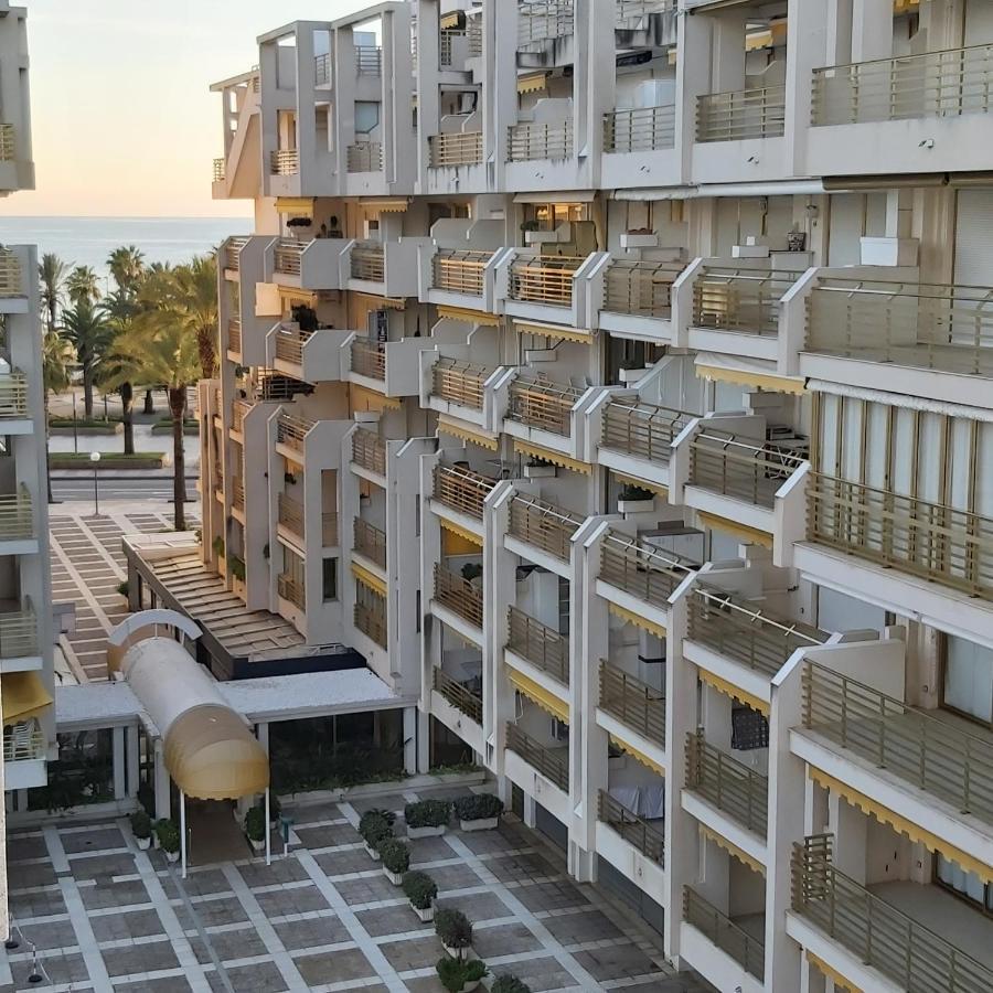 Apartamento En El Centro De Salou Exterior foto